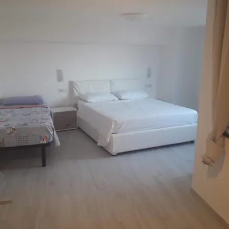 Cartaromana Daire Ischia